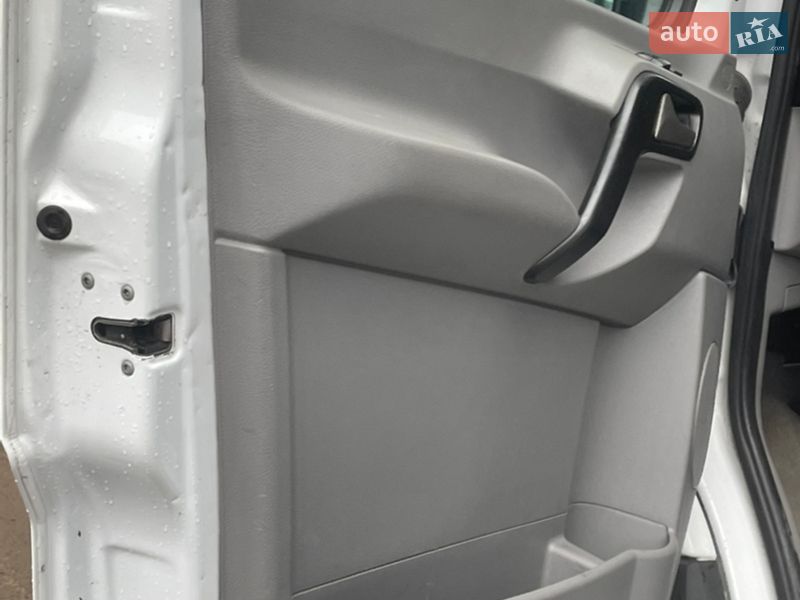 Седан Mercedes-Benz Sprinter 2015 в Ужгороде