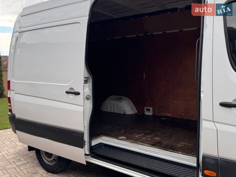 Грузовой фургон Mercedes-Benz Sprinter 2015 в Виноградове
