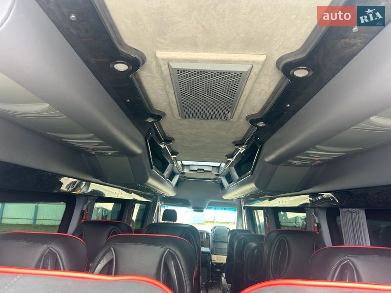 Туристический / Междугородний автобус Mercedes-Benz Sprinter 2016 в Ровно
