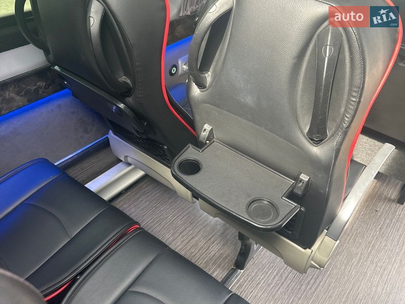 Туристический / Междугородний автобус Mercedes-Benz Sprinter 2016 в Ровно