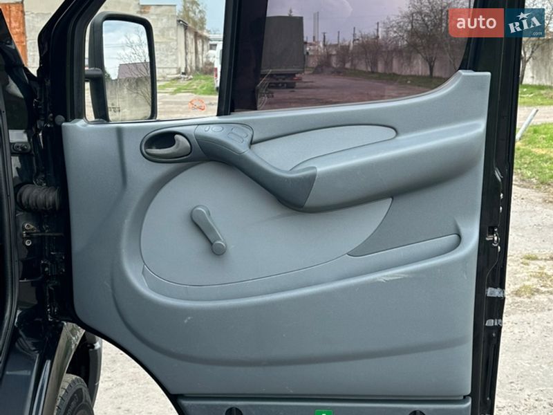 Грузопассажирский фургон Mercedes-Benz Sprinter 2004 в Шептицькому фото 13 Грузопассажирский фургон Mercedes-Benz Sprinter 2004 в Шептицькому