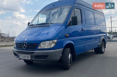 Грузовой фургон Mercedes-Benz Sprinter 2005 в Корце