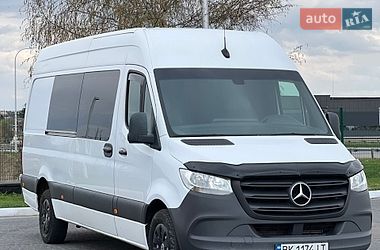 Седан Mercedes-Benz Sprinter 2019 в Ровно