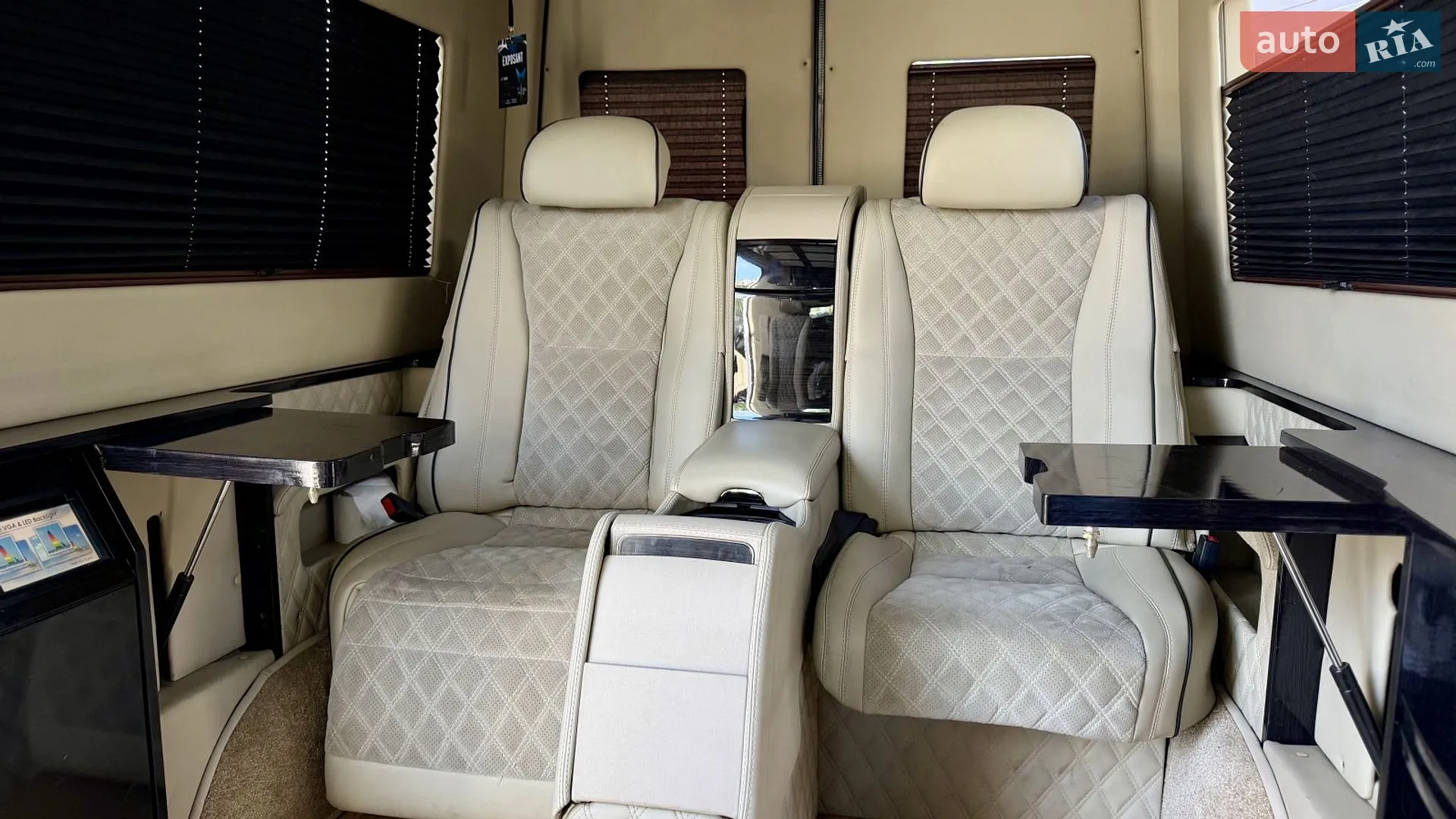 2011 Mercedes-Benz Sprinter - мініатюра 17
