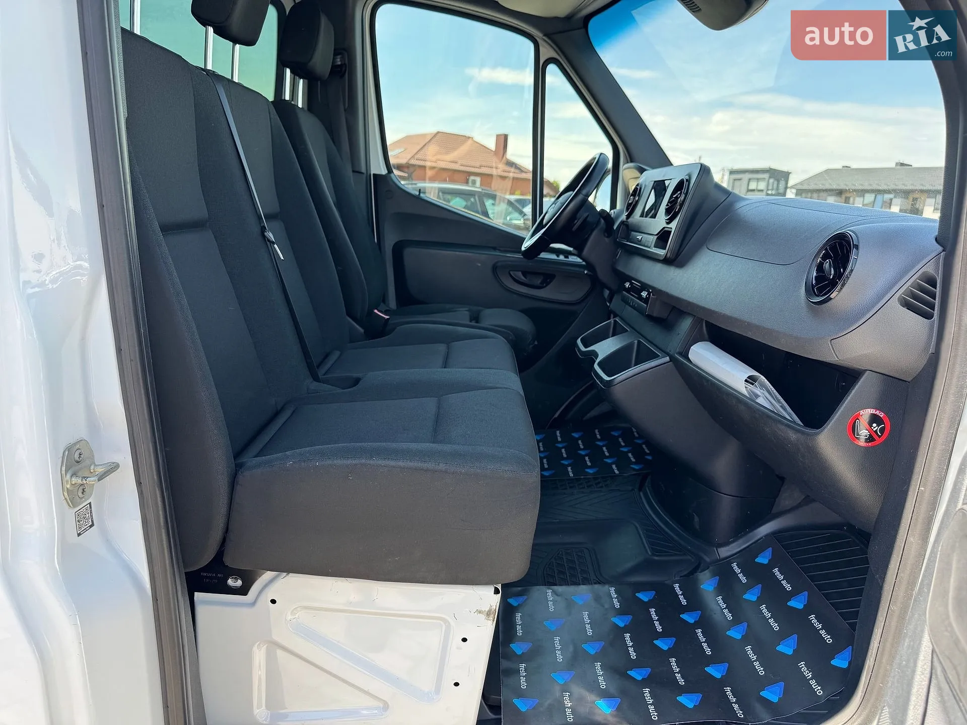 2018 Mercedes-Benz Sprinter - мініатюра 31