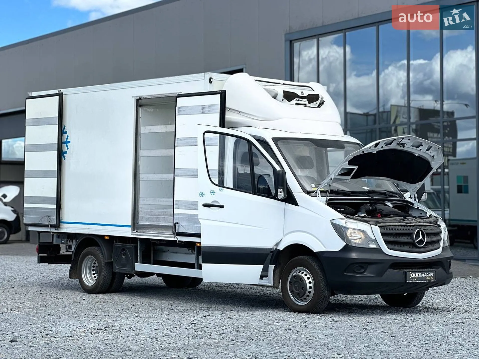 2019 Mercedes-Benz Sprinter - мініатюра 22