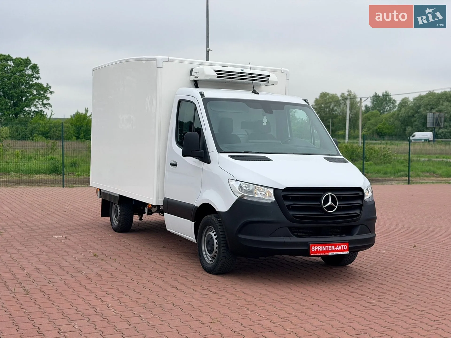 2020 Mercedes-Benz Sprinter - мініатюра 2