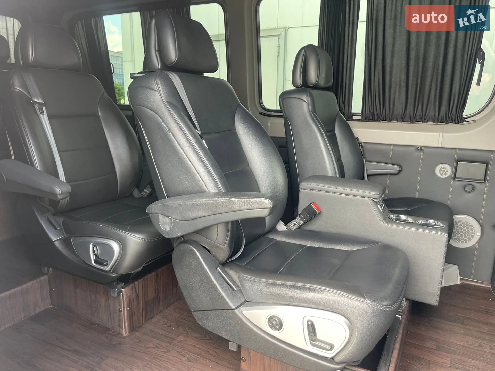 2011 Mercedes-Benz Sprinter - мініатюра 21