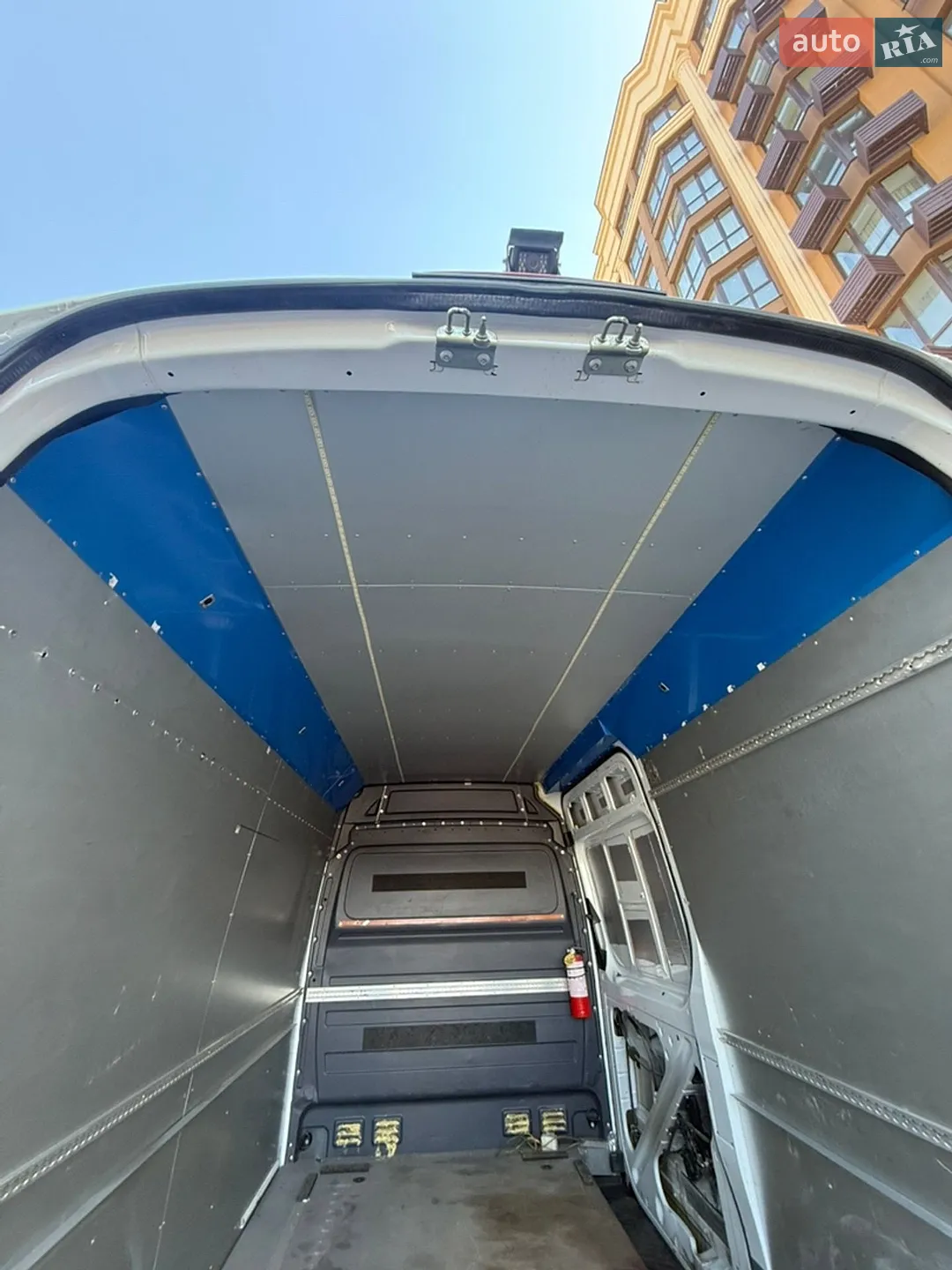 2015 Mercedes-Benz Sprinter - мініатюра 51