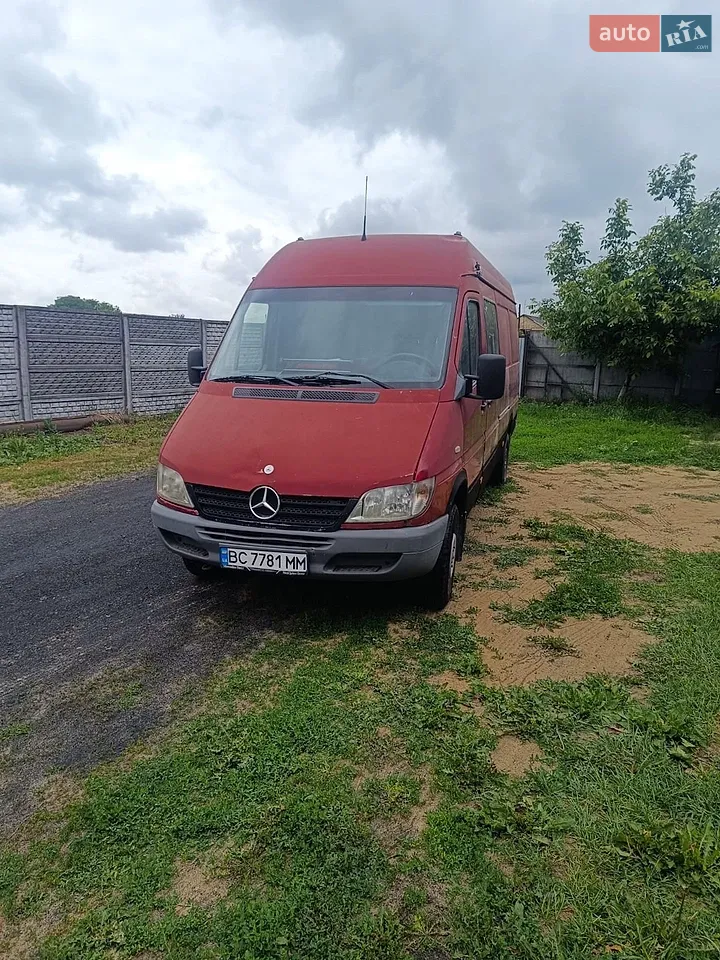 2010 Volkswagen Routan - мініатюра 19