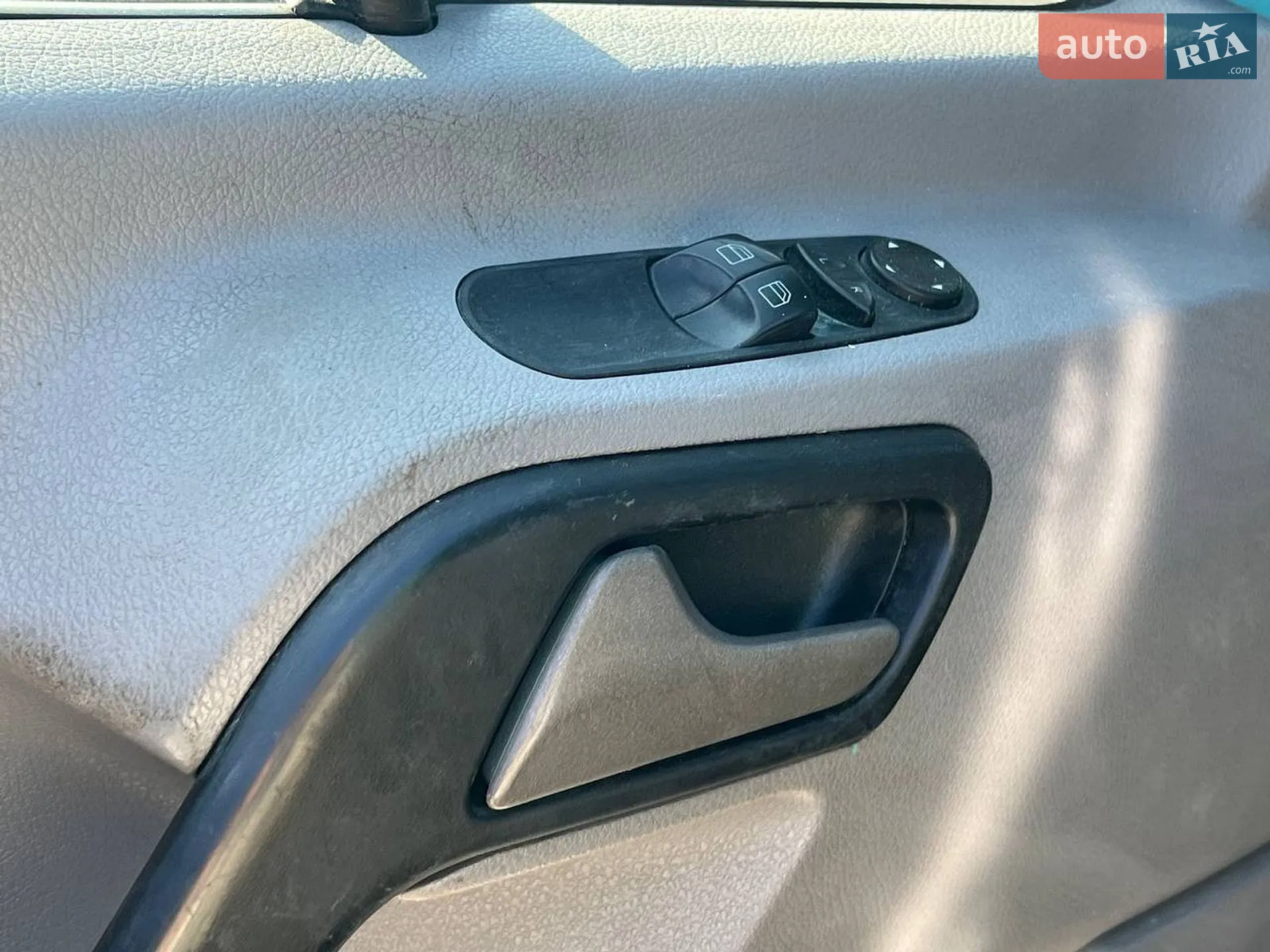 2013 Mercedes-Benz Sprinter - мініатюра 12