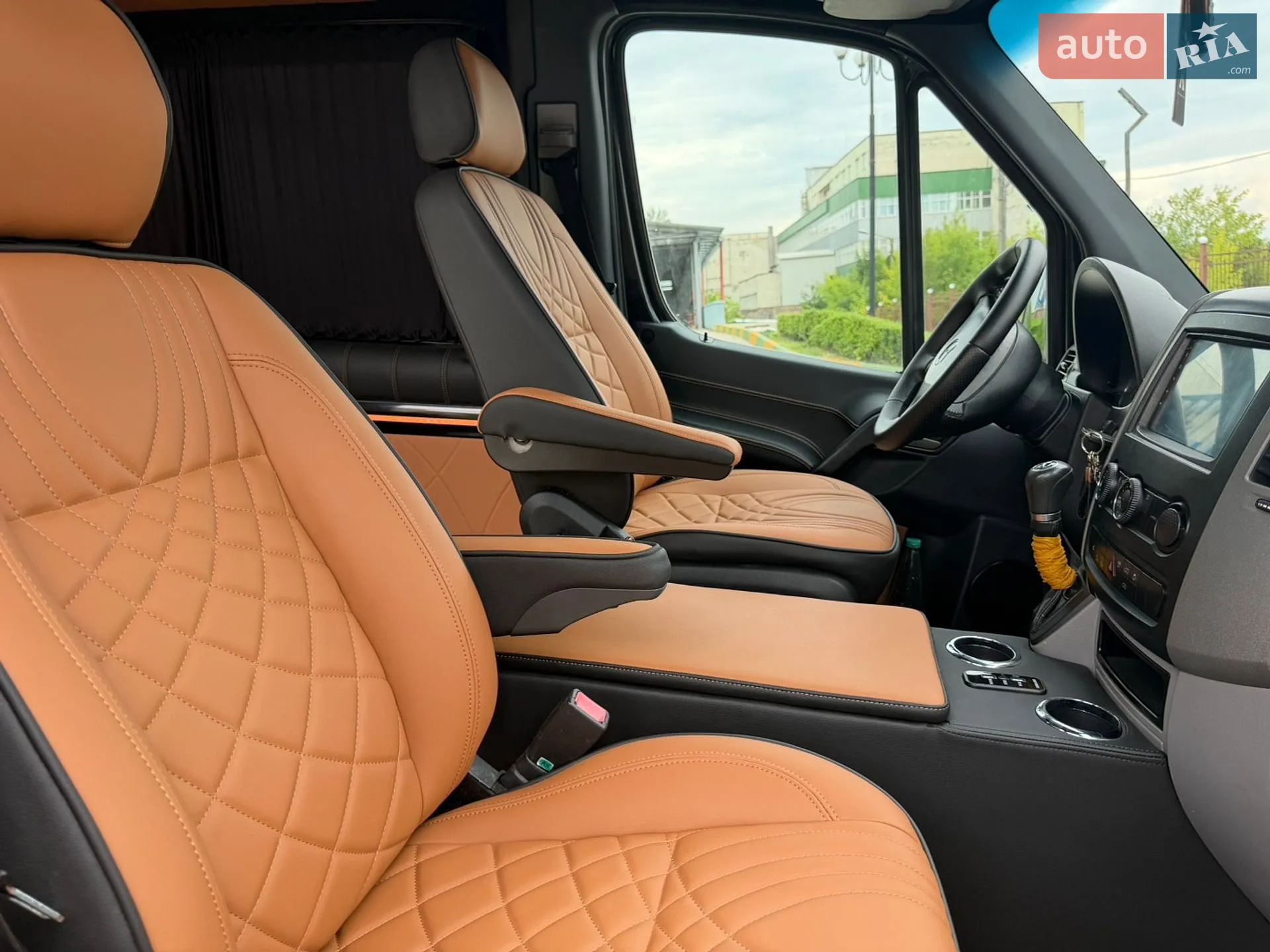 2015 Mercedes-Benz Sprinter - мініатюра 25