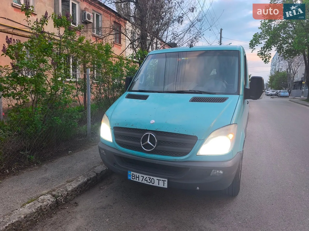 2010 Mercedes-Benz Sprinter - мініатюра 18