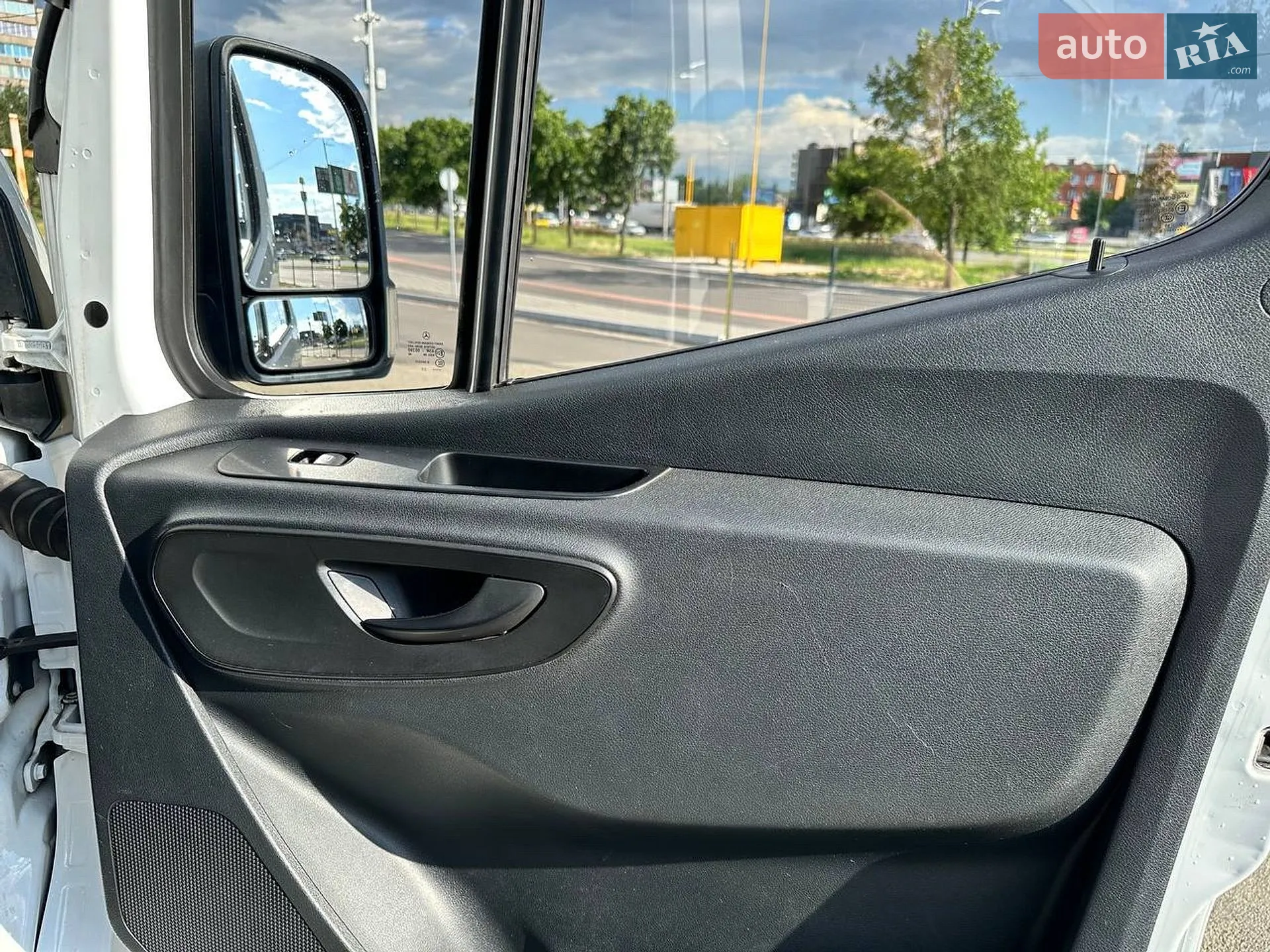 2020 Mercedes-Benz Sprinter - мініатюра 19