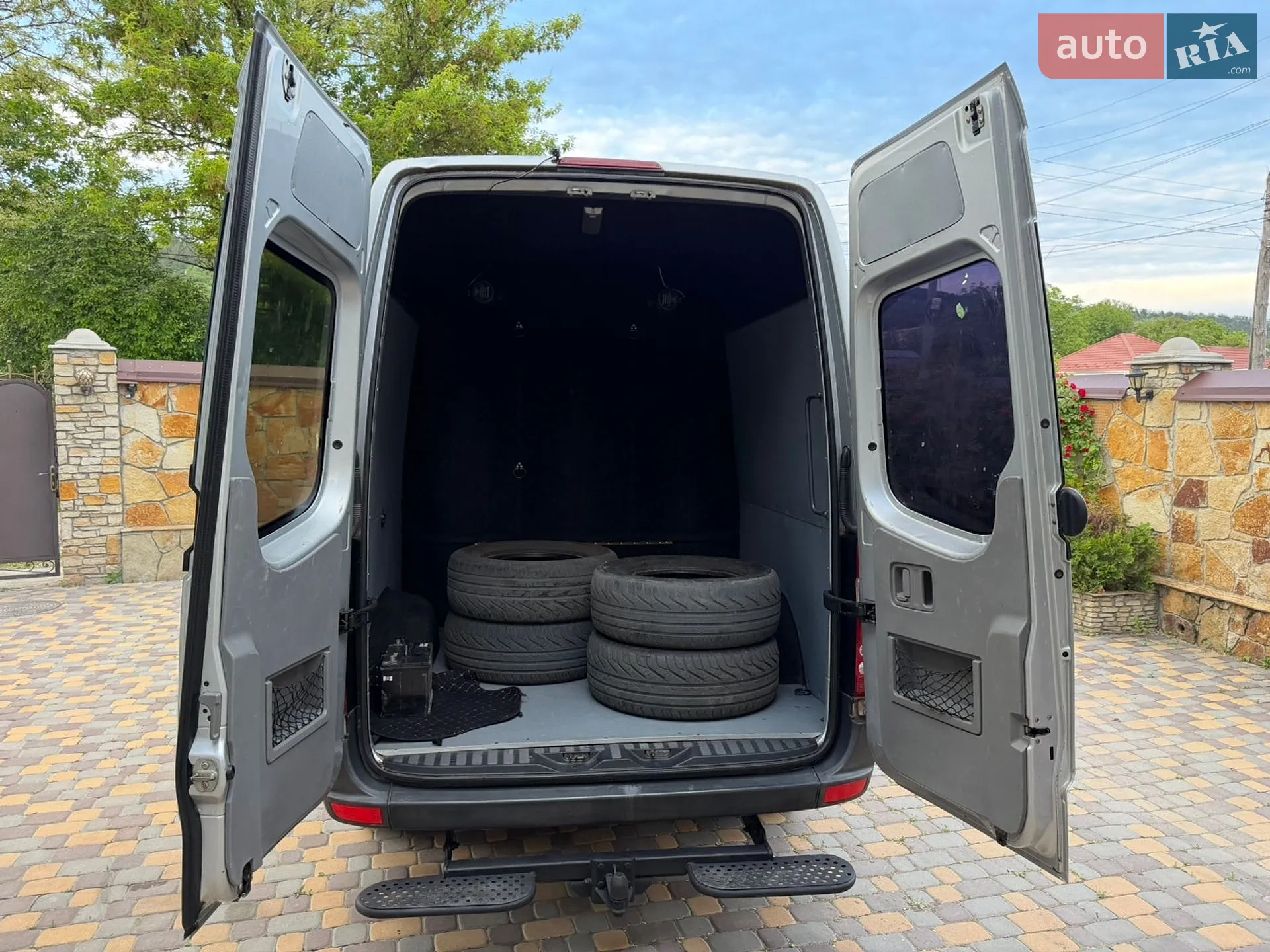 2011 Mercedes-Benz Sprinter - мініатюра 10