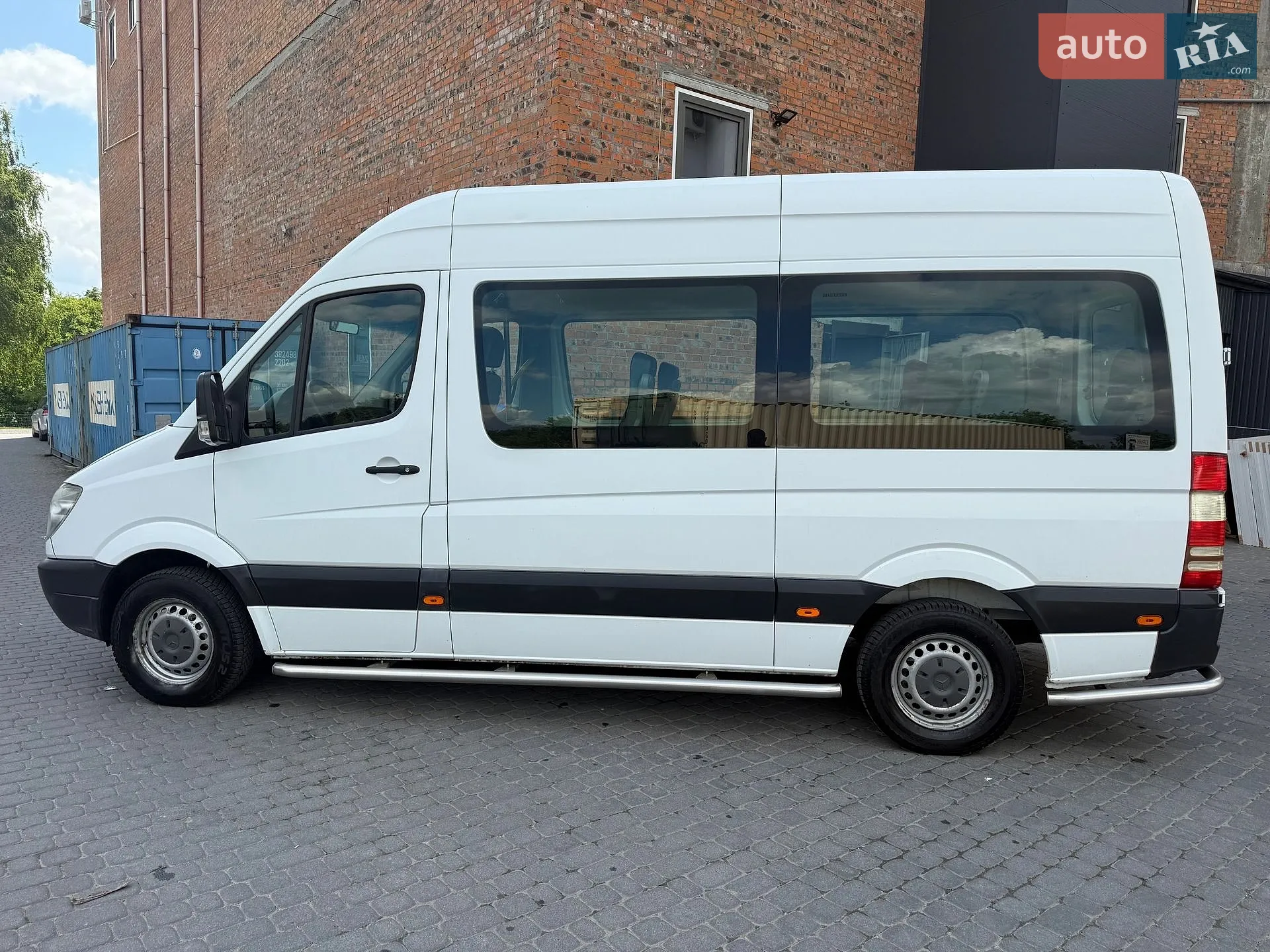 2010 Mercedes-Benz Sprinter - мініатюра 11