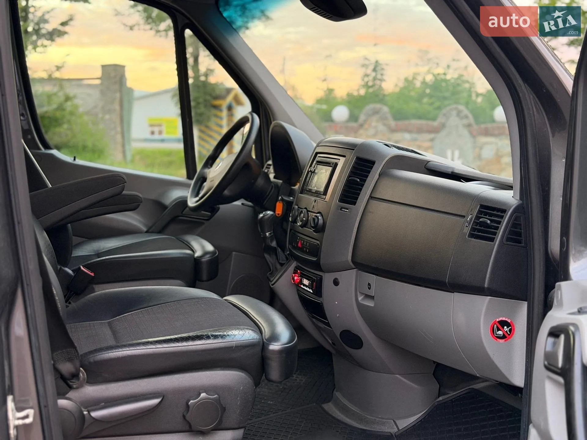 2018 Mercedes-Benz Sprinter - мініатюра 28
