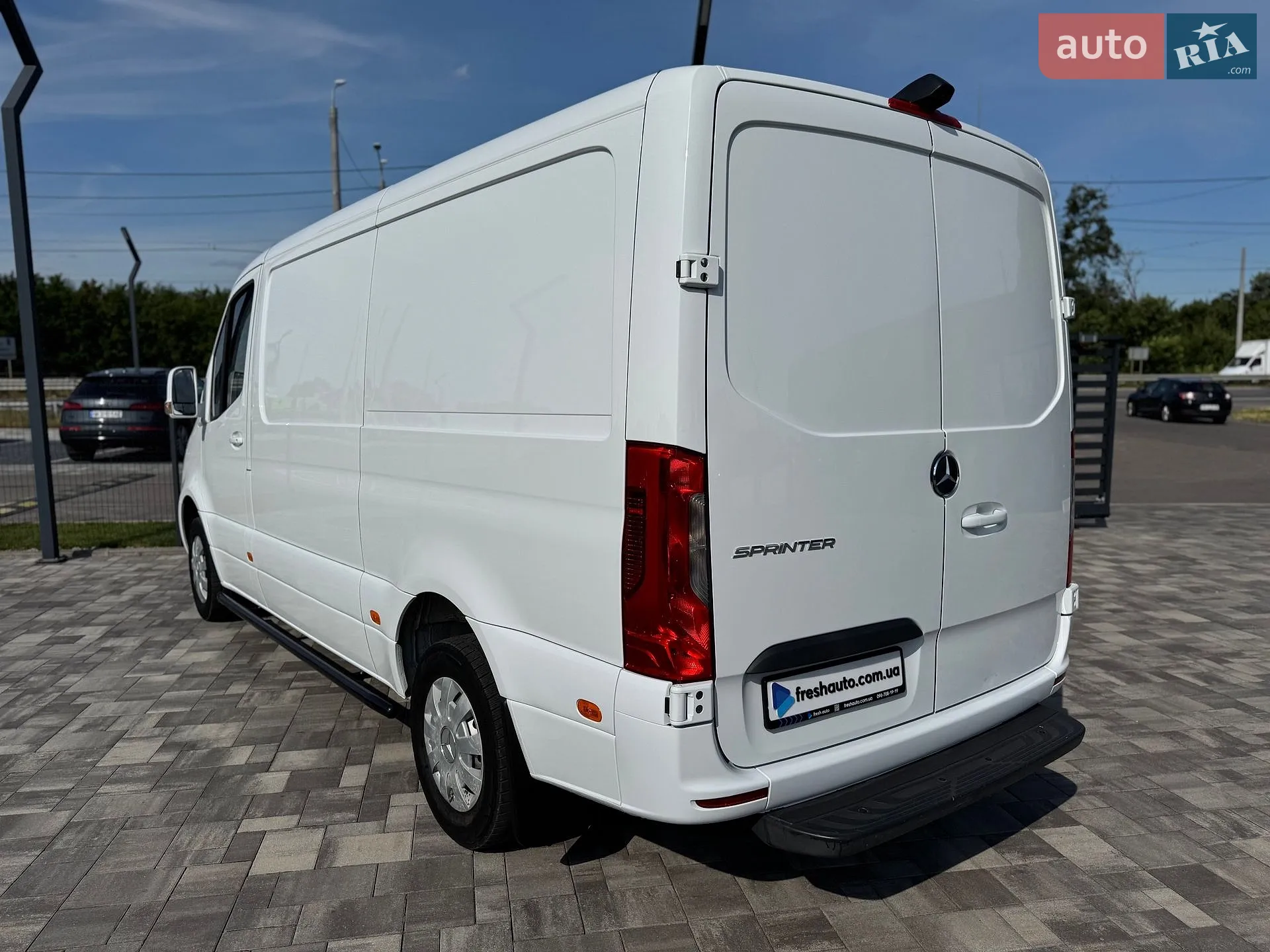 2018 Mercedes-Benz Sprinter - мініатюра 11