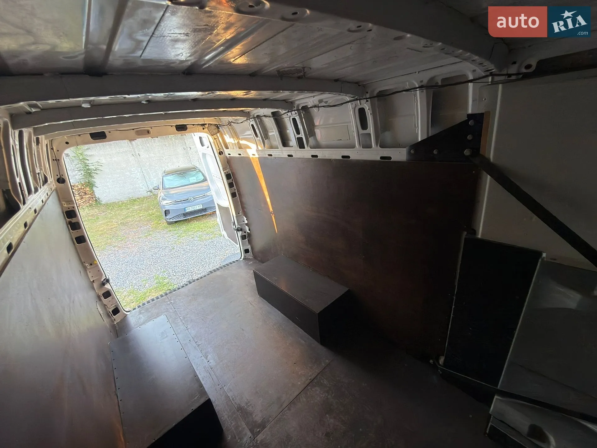 2015 Mercedes-Benz Sprinter - мініатюра 39