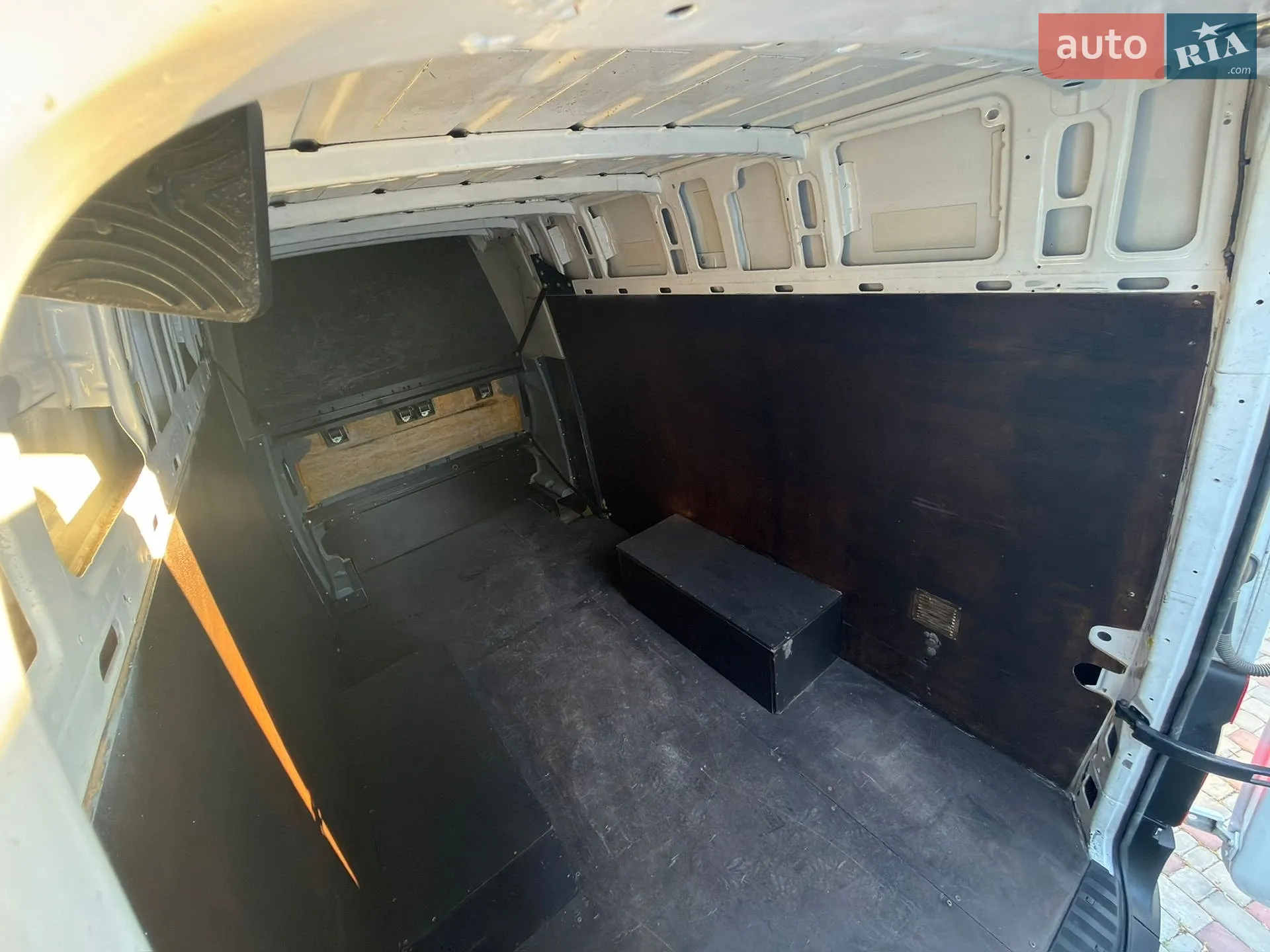 2015 Mercedes-Benz Sprinter - мініатюра 41