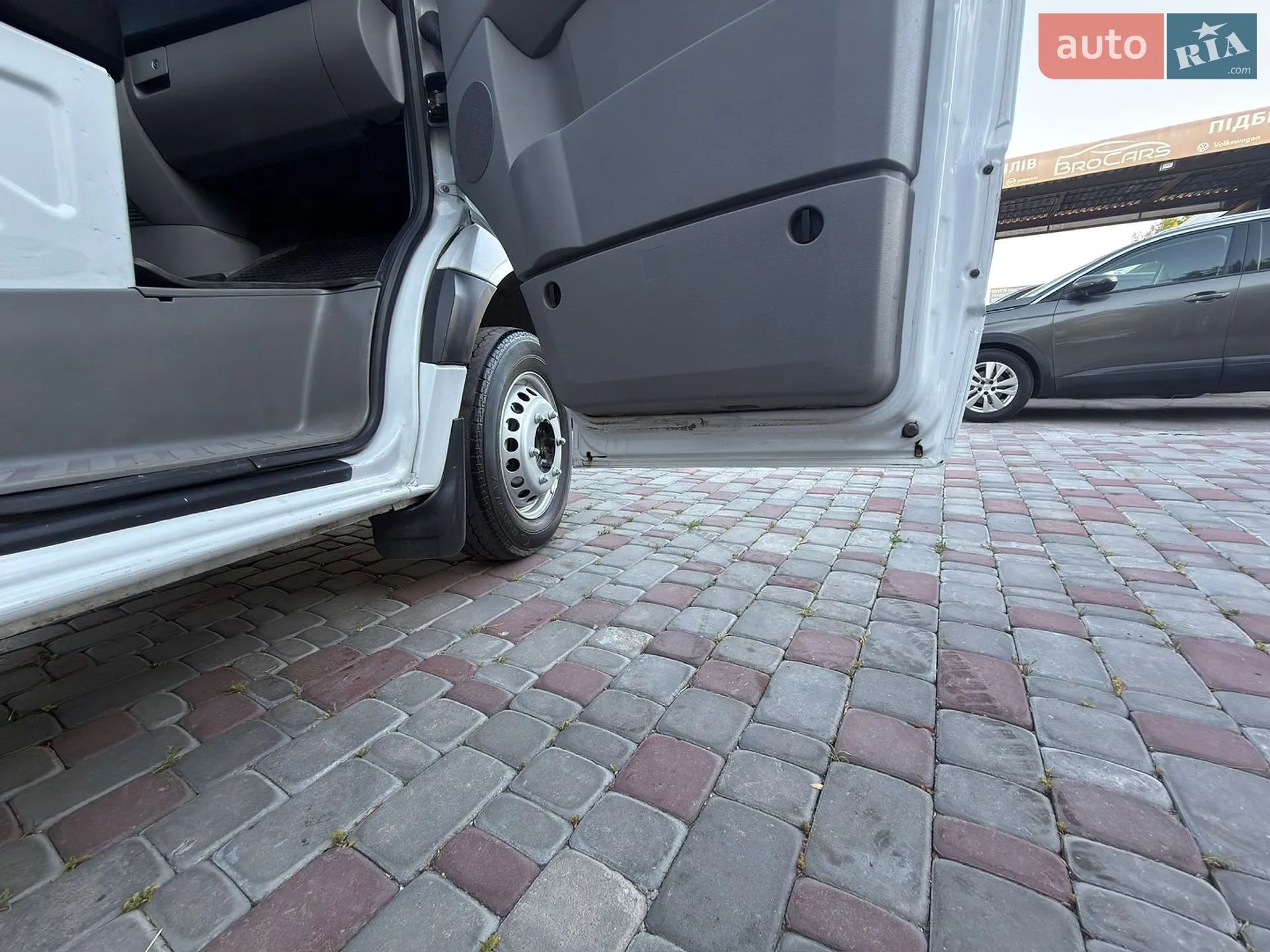2015 Mercedes-Benz Sprinter - мініатюра 47