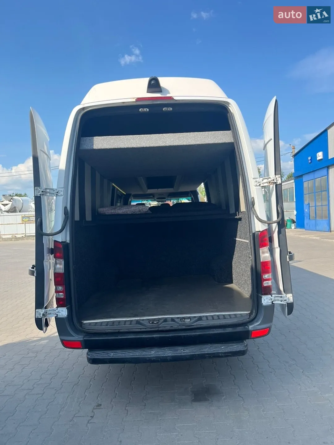 2015 Mercedes-Benz Sprinter - мініатюра 13