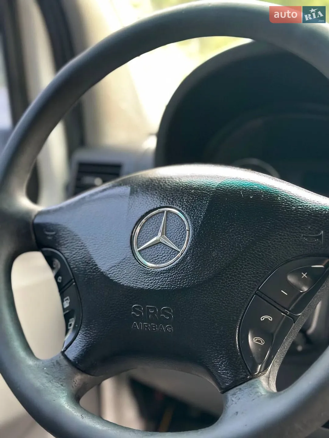 2010 Mercedes-Benz Sprinter - мініатюра 3