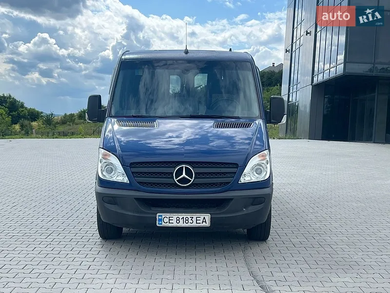 Mercedes-Benz Sprinter 2011
