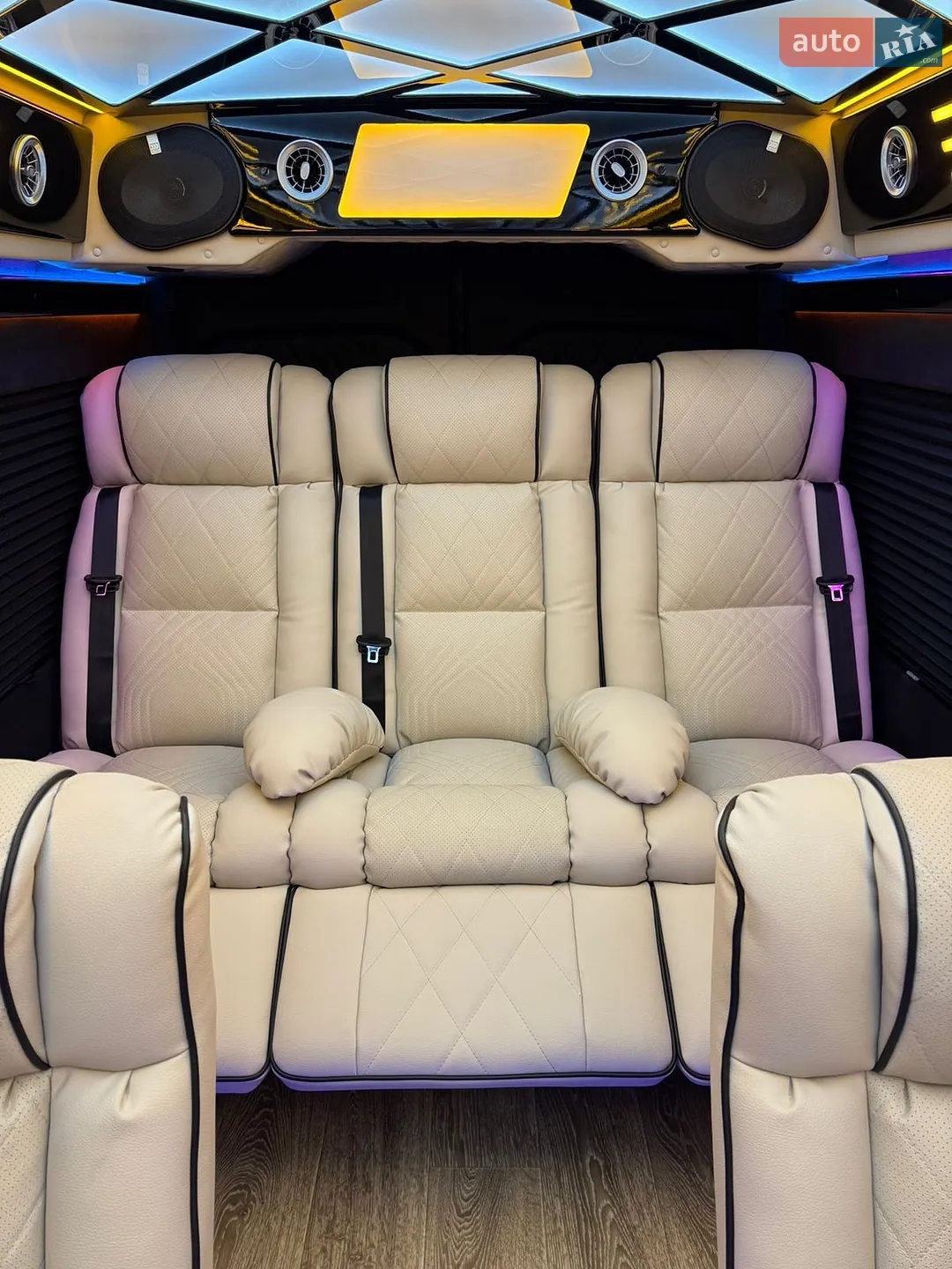 2019 Mercedes-Benz Sprinter - мініатюра 8