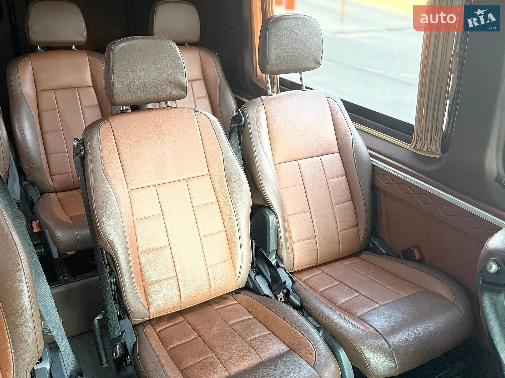 2016 Mercedes-Benz Sprinter - мініатюра 32
