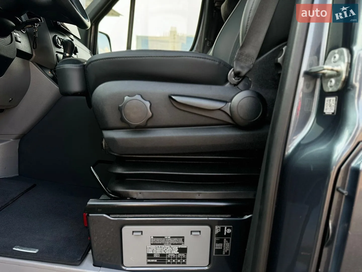 2018 Mercedes-Benz Sprinter - мініатюра 48