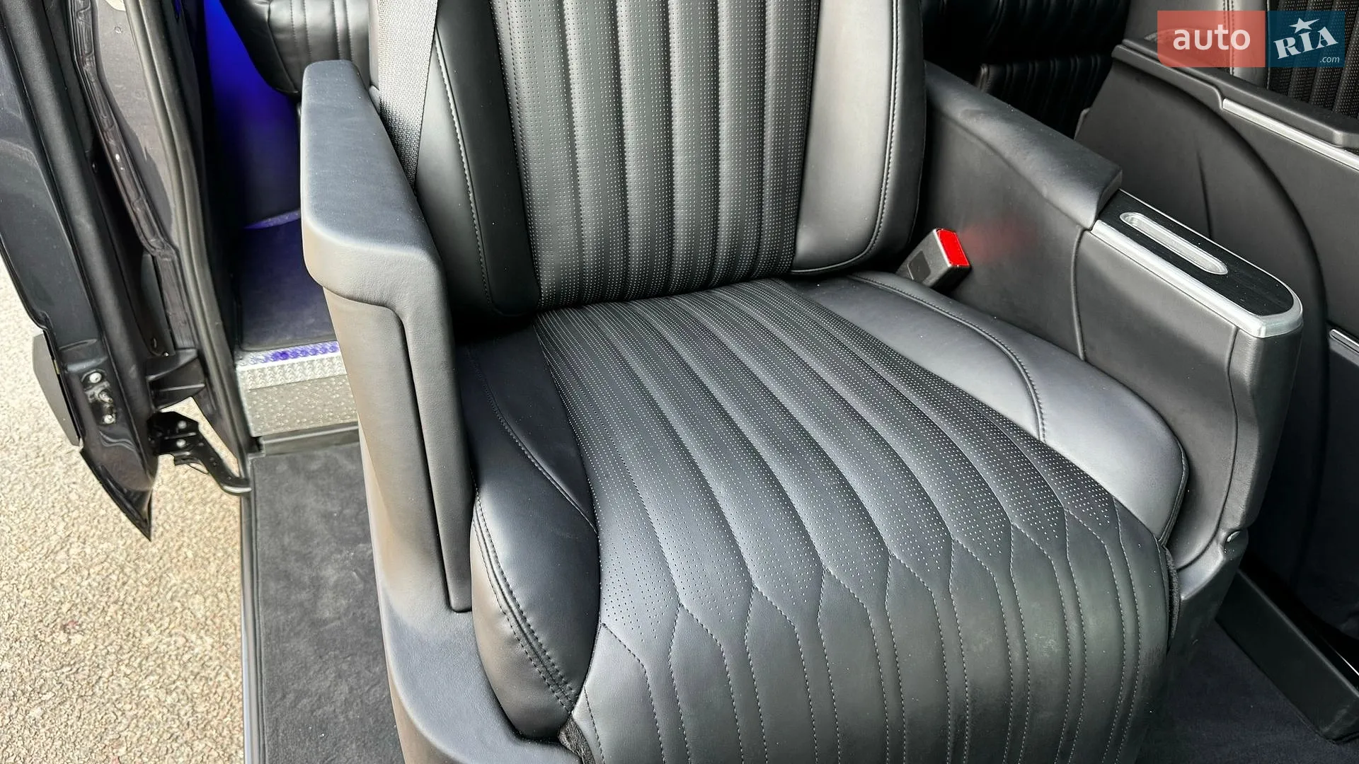 2018 Mercedes-Benz Sprinter - мініатюра 91