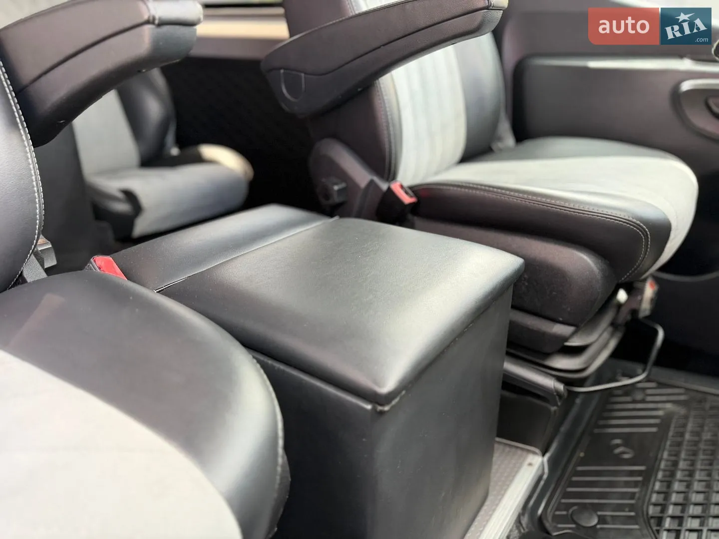 2018 Mercedes-Benz Sprinter - мініатюра 32