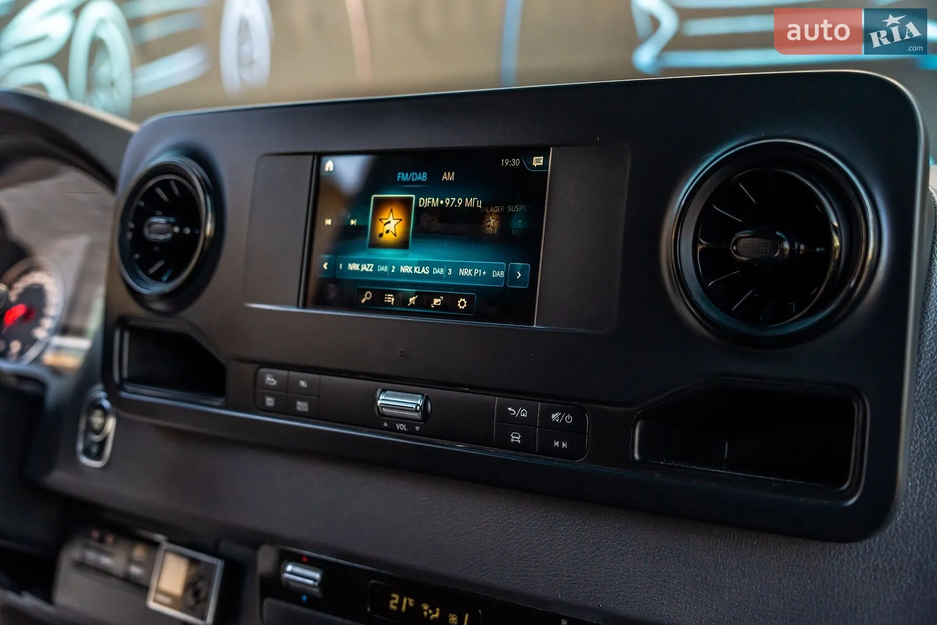 2019 Mercedes-Benz Sprinter - мініатюра 71