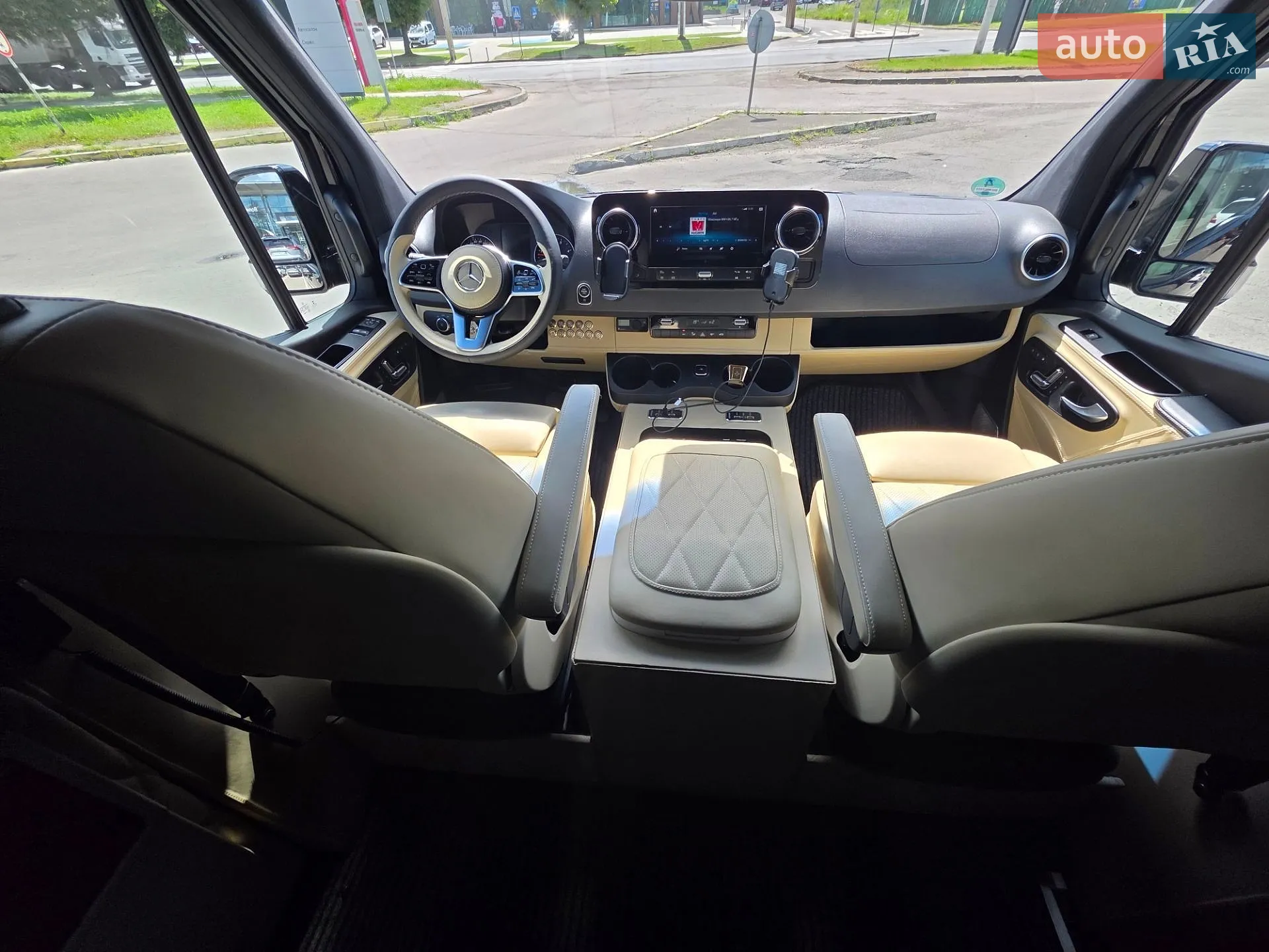 2021 Mercedes-Benz Sprinter - мініатюра 32
