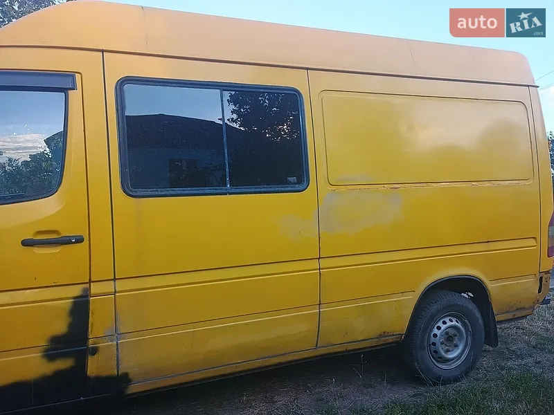 Mercedes-Benz Sprinter