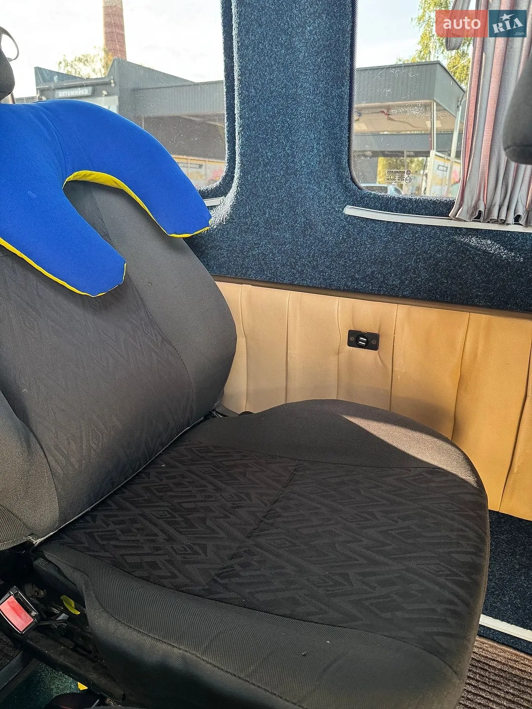 2010 Mercedes-Benz Sprinter - мініатюра 16
