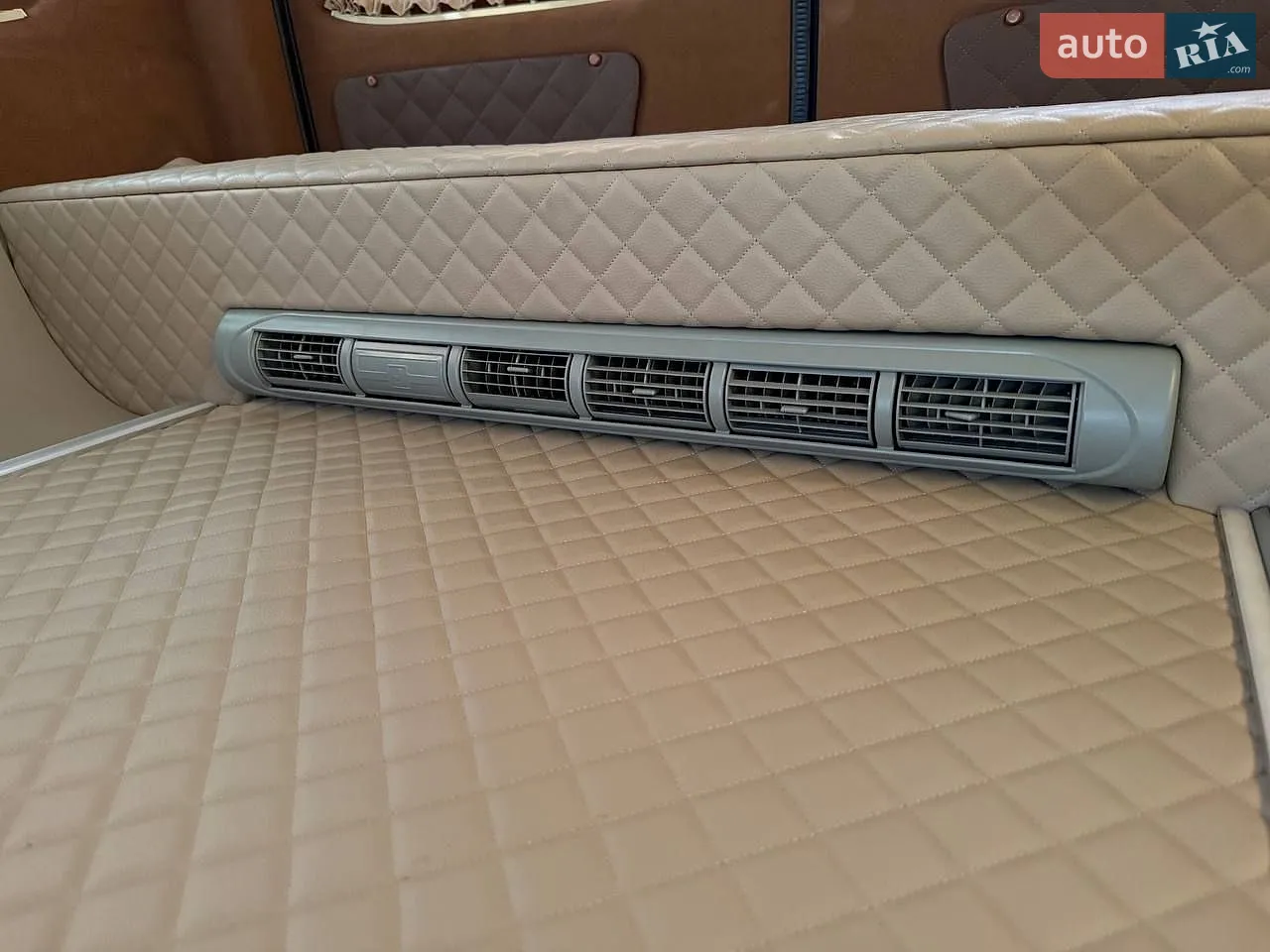 2016 Mercedes-Benz Sprinter - мініатюра 28