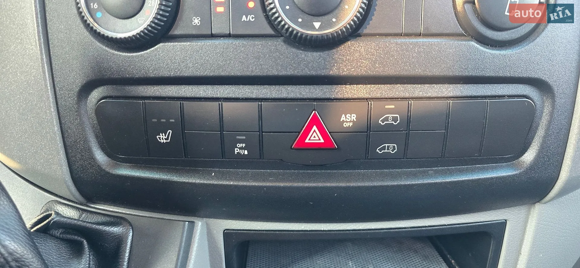 2014 Mercedes-Benz Sprinter - мініатюра 17