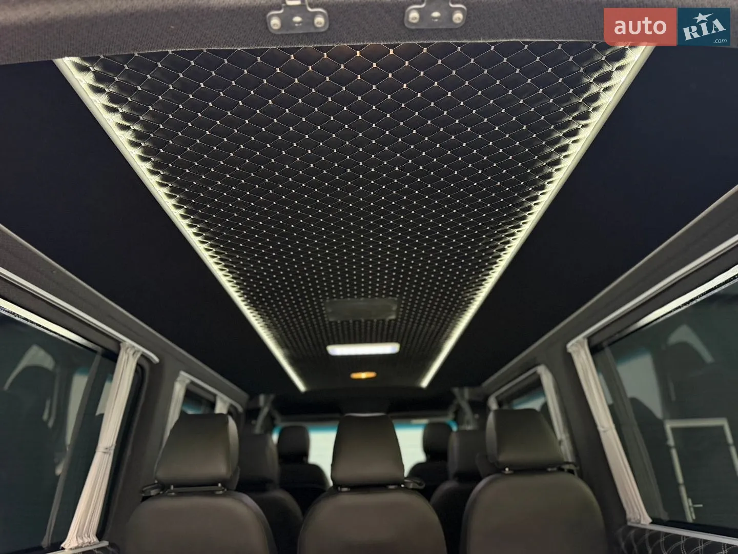 2020 Mercedes-Benz Sprinter - мініатюра 33