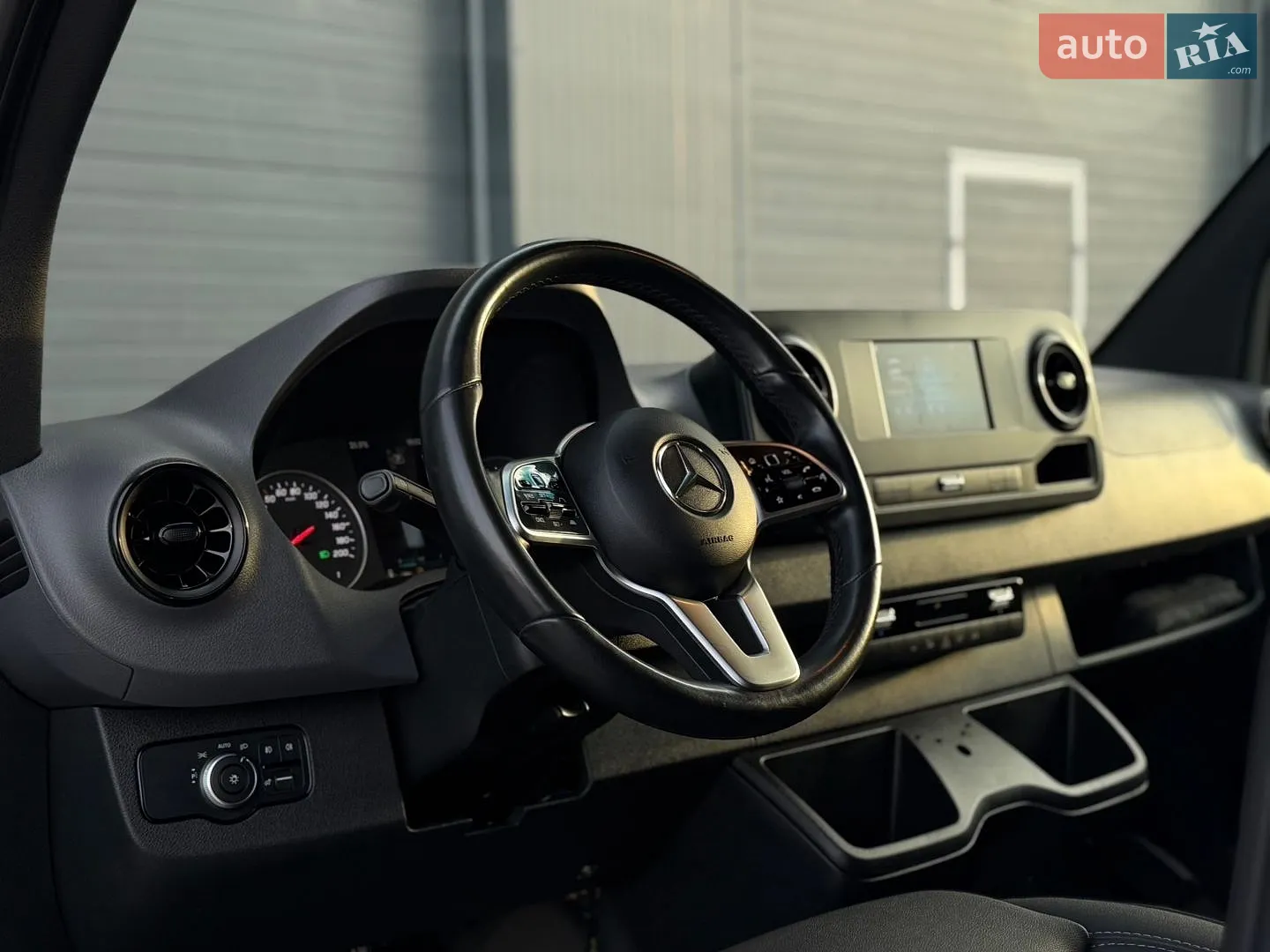 2020 Mercedes-Benz Sprinter - мініатюра 53