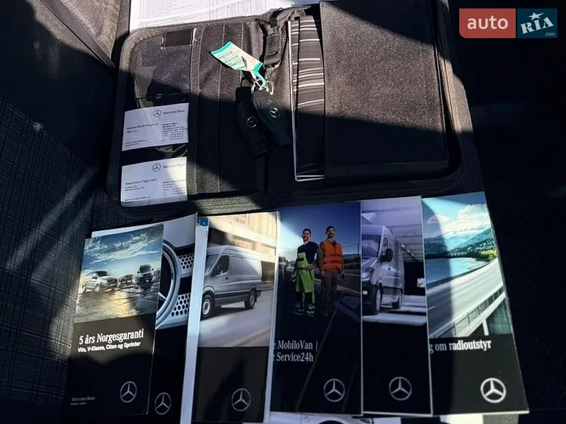 Вантажний фургон Mercedes-Benz Sprinter 2017 в Іршаві документ