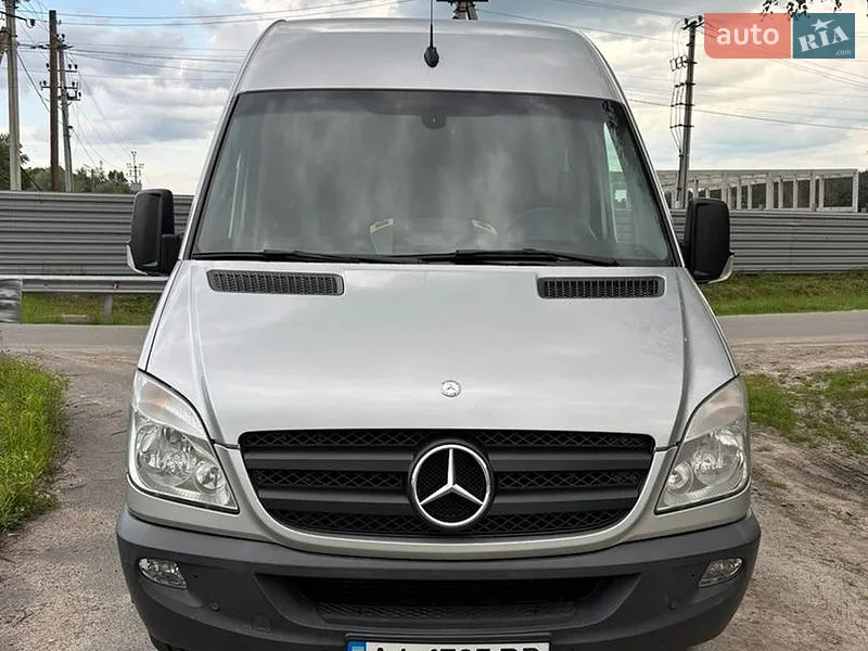 Mercedes-Benz Sprinter 2011