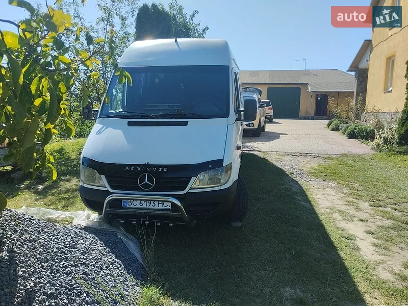 Mercedes-Benz Sprinter 2004