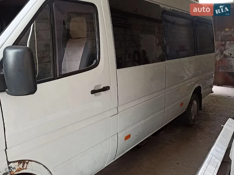 Mercedes-Benz Sprinter 2003
