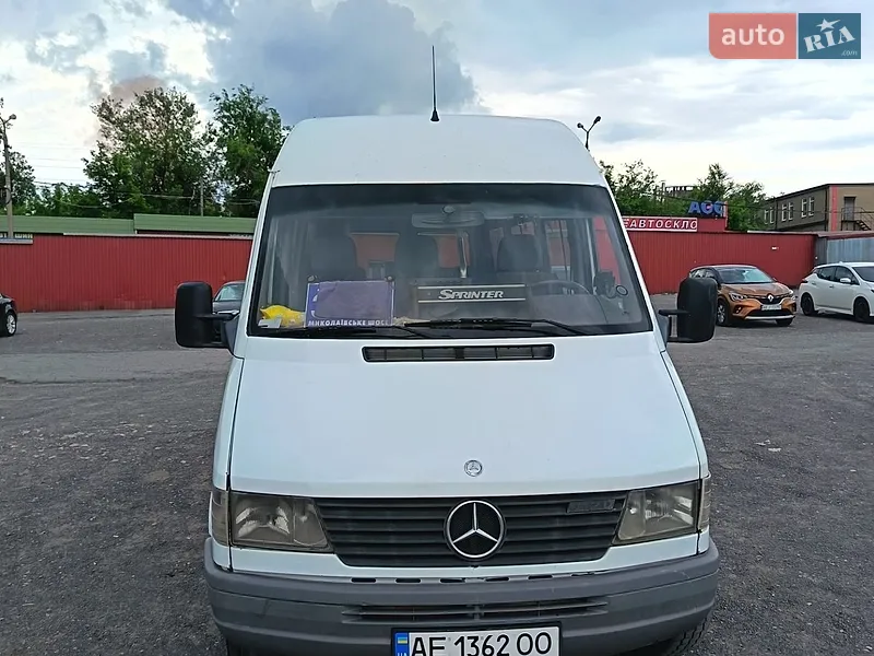 Mercedes-Benz Sprinter