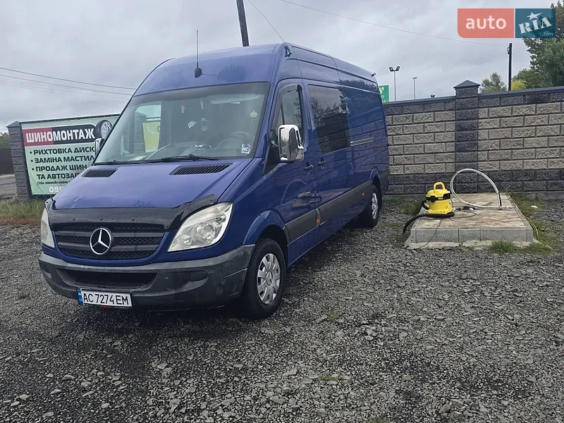 Mercedes-Benz Sprinter