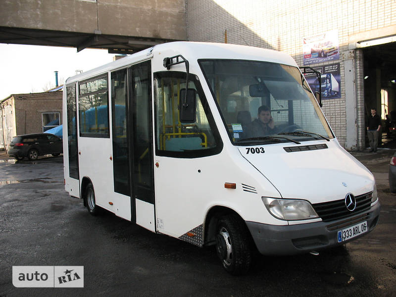 Микроавтобус Mercedes-Benz Sprinter 2004 в 