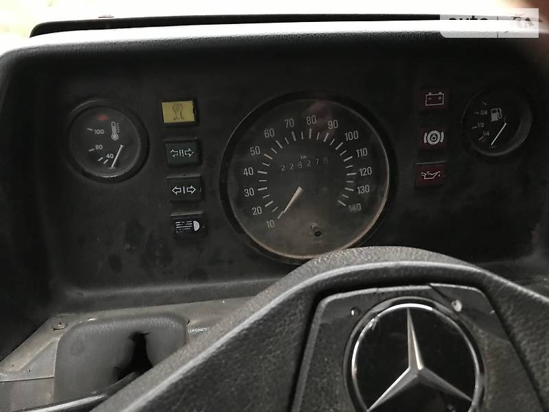 Вантажопасажирський фургон Mercedes-Benz T1 1994 в Ковелі