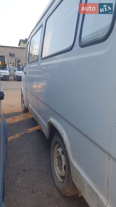 Микроавтобус Mercedes-Benz T1 1993 в Ивано-Франковске фото 6 Микроавтобус Mercedes-Benz T1 1993 в Ивано-Франковске